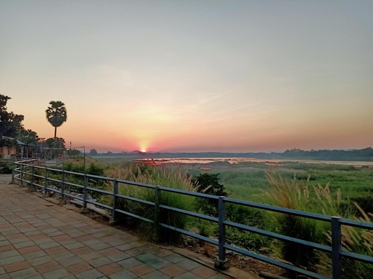 Inbox Living Rimkhong Hotell Chiang Khan Eksteriør bilde
